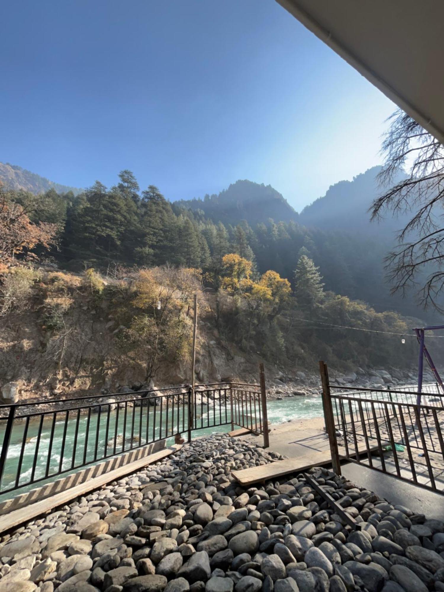 Hom House Of Mannmauji Riverside Kasol Ngoại thất bức ảnh