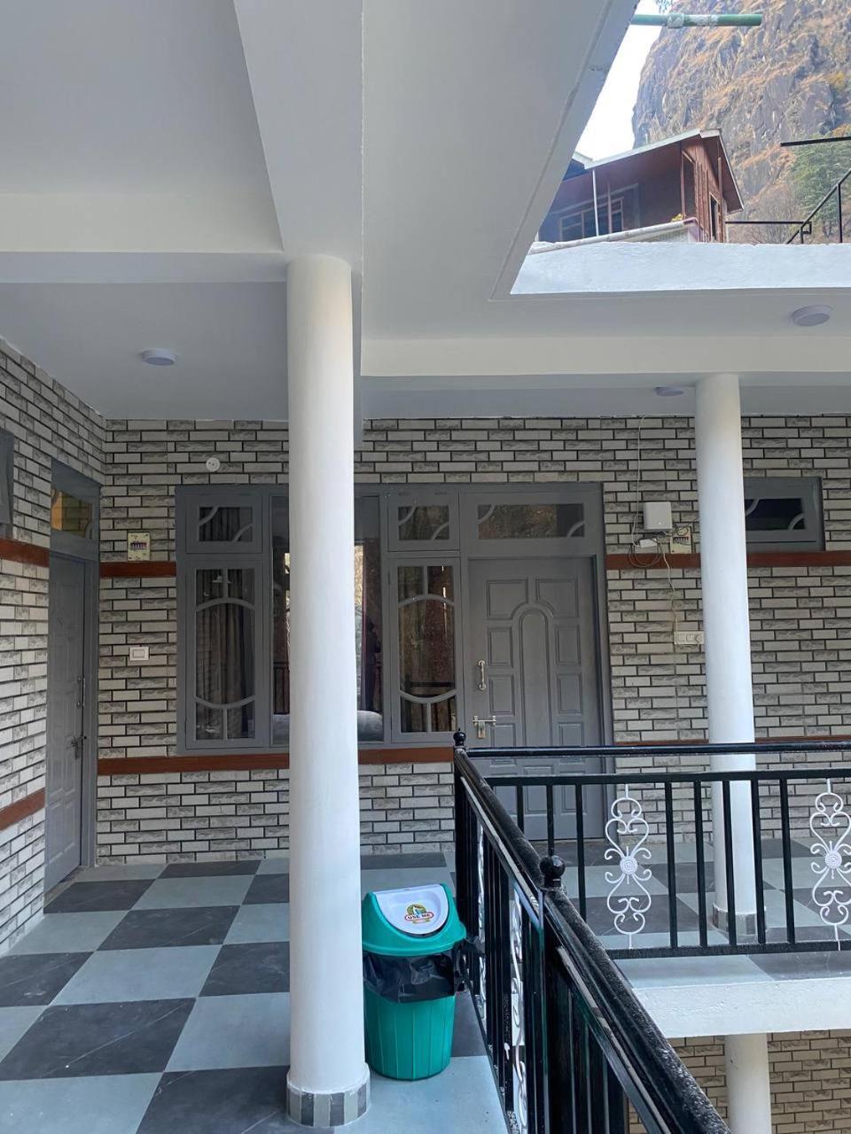 Hom House Of Mannmauji Riverside Kasol Ngoại thất bức ảnh